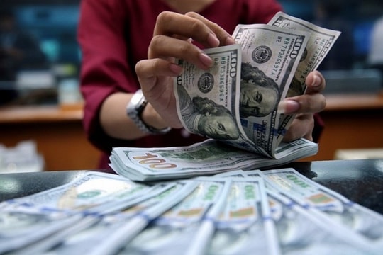 Fed sẽ tăng hay hạ lãi suất tới đây?