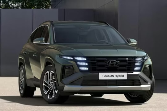 Điện hóa tăng tốc, SUV hybrid liên tiếp ra mắt khách Việt