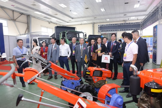 Không còn là cuộc đua giá rẻ, doanh nghiệp Việt phải cạnh tranh bằng ESG