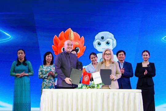 VA Schools hợp tác chiến lược với UBTECH