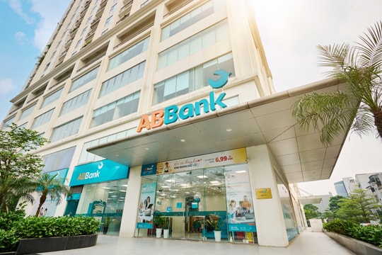 ABBank hoàn tất thủ tục đưa cổ phiếu mới chào bán, phát hành lên giao dịch