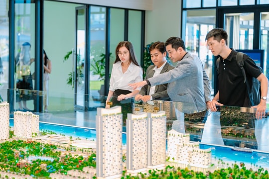Tuyệt tác "Dual-view" tại Beacon Tower: Thức giấc cùng bình minh, ngắm pháo hoa rực rỡ bên bờ đại dương