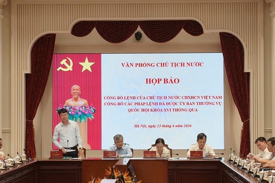 Công bố Lệnh của Chủ tịch nước hai về hai Pháp lệnh vừa được thông qua