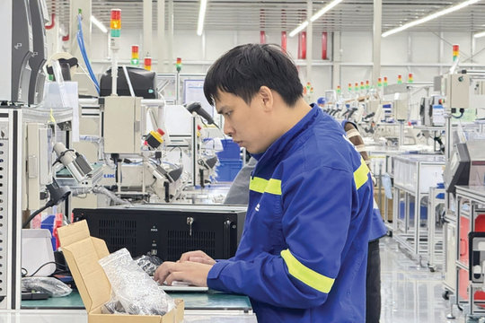 Nâng cao năng lực tự chủ và cạnh tranh quốc gia