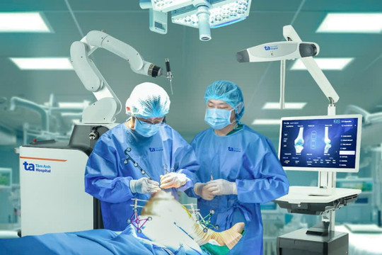 Đầu tiên tại Việt Nam: Bệnh viện Tâm Anh đạt 3 chứng nhận quốc tế về phẫu thuật robot AI