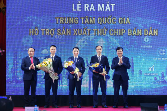 Việt Nam ra mắt Trung tâm quốc gia hỗ trợ Good8831 com thien đường thử chip bán dẫn