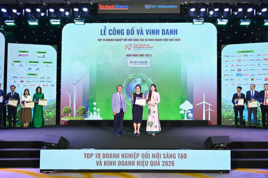 VietABank lập “cú đúp” giải thưởng: Khi đổi mới sáng tạo song hành cùng phát triển bền vững