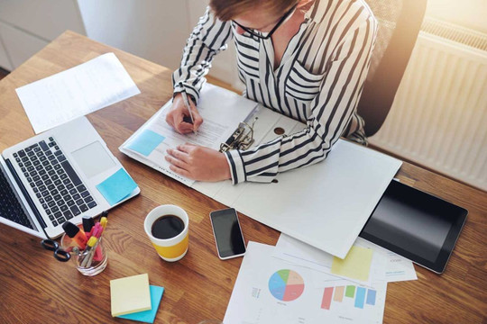 AI “nâng bước” doanh nghiệp một người
