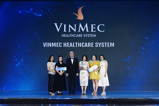 Vinmec “lập hat-trick” tại HR Asia Awards, khẳng định chiến lược lấy con người làm gốc