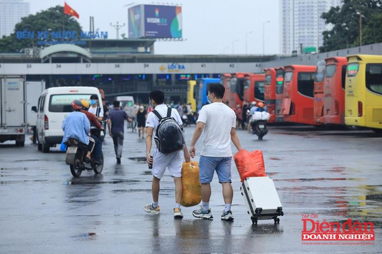 Siết xe “chạy chui”: Chế tài mạnh cần đi cùng thực thi hiệu quả
