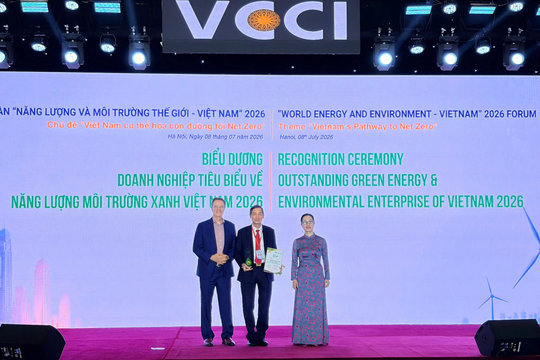 Hương Sen Comfor nhận giải thưởng Netzero, sứ mệnh tiên phong và khát vọng xanh hóa nền kinh tế