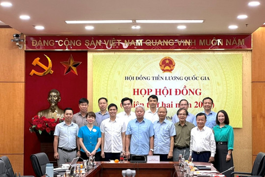 Chốt phương án tăng lương tối thiểu vùng 7,8%: Doanh nghiệp kỳ vọng năng suất bù chi phí