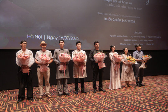 "Thanh âm vượt đại dương" mở màn cơ chế phát hành mới cho phim nhiệm vụ chính trị