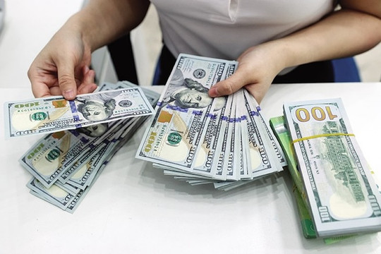 Bất chấp phi đô la hóa, châu Á vẫn "khát" USD
