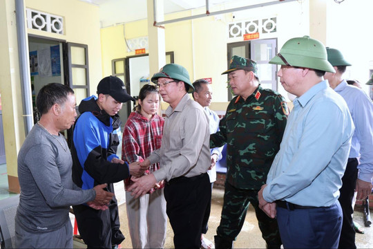 Phó Thủ tướng Hồ Quốc Dũng làm việc với tỉnh Lai Châu về công tác khắc phục hậu quả mưa lũ