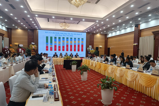 Cần ban hành một chương trình tổng thể về cải cách và phát triển thị trường tài chính