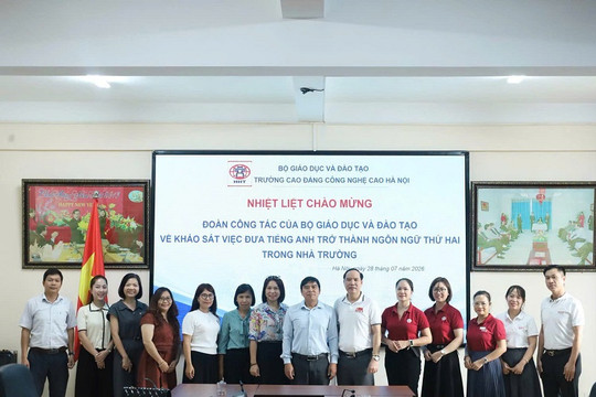 Đưa tiếng Anh trở thành ngôn ngữ thứ hai – Bước đi chiến lược của HHT