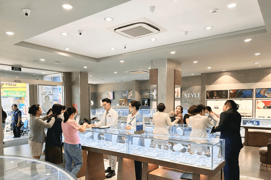 PNJ tiếp tục duy trì đà tăng trưởng, doanh thu quý II tăng 12%; doanh thu lũy kế 6 tháng đạt 25.729 tỷ đồng