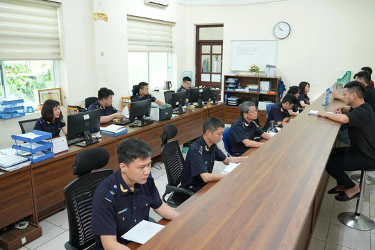 Sửa Luật Hải quan: Làm rõ quy định xác thực định danh điện tử với người mua
