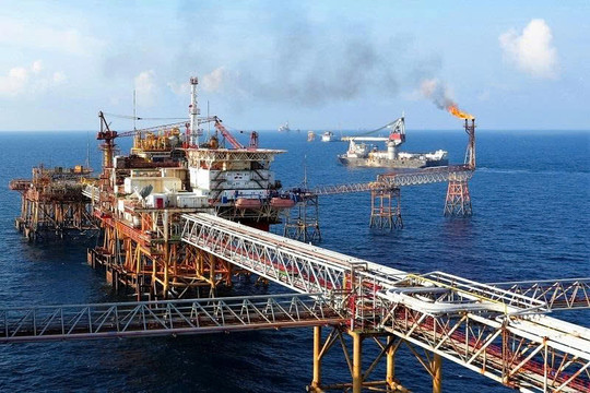 Không chỉ cần "lá chắn pháp lý", Petrovietnam cần cơ chế chia sẻ rủi ro
