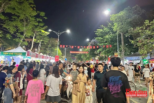 Công nghệ số "thắp sáng" kinh tế đêm