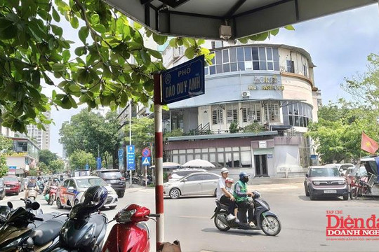 Thu phí bản quyền âm nhạc: Một tháng nhìn lại những chuyển động đầu tiên