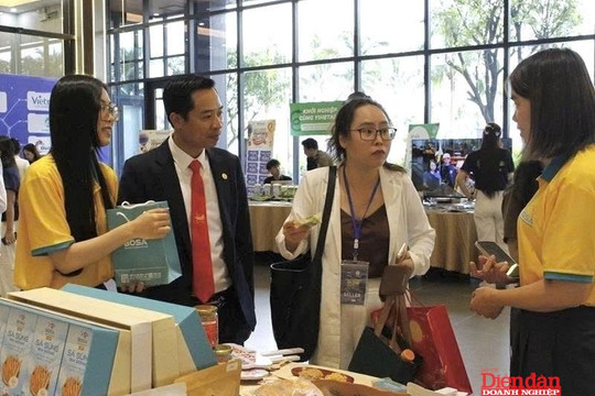 Gắn đối thoại chính sách với chuyển đổi số và xúc tiến thương mại