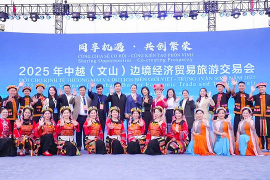 Nghệ thuật dân tộc góp phần định vị thương hiệu du lịch Tuyên Quang