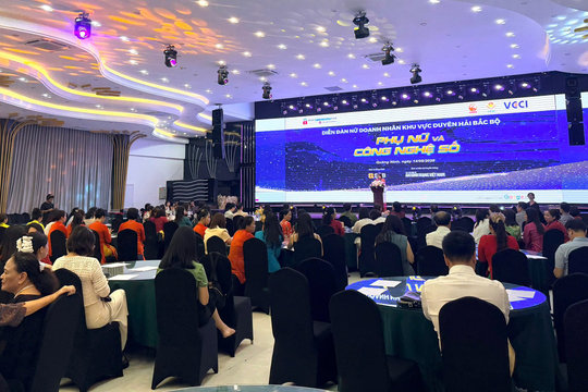 Diễn đàn Nữ doanh nhân khu vực Duyên hải Bắc Bộ: Phụ nữ và công nghệ số