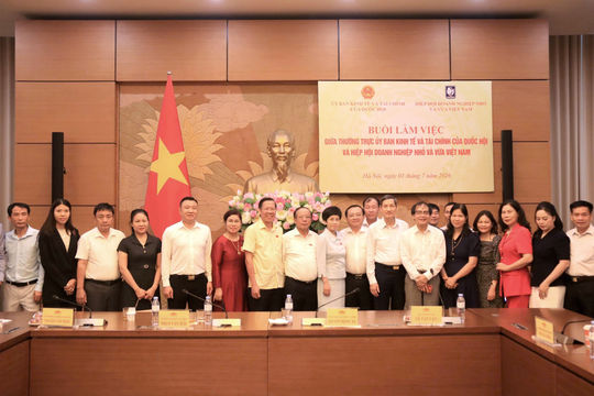 Vinasme kỷ niệm 20 năm thành lập và đón nhận Huân chương Lao động hạng Nhất