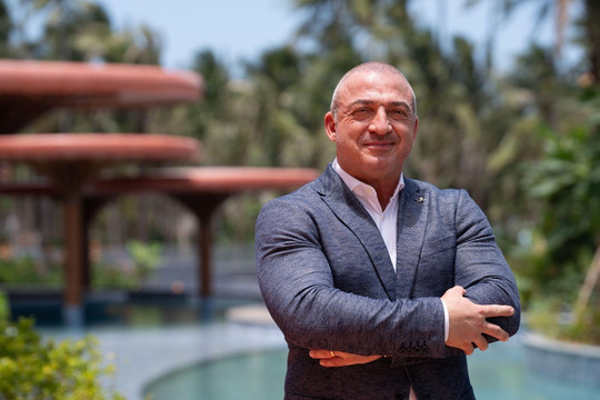 17 năm gắn bó với Rixos, vị Giám đốc điều hành người Ý nói gì về khu nghỉ dưỡng đầu tiên của thương hiệu tại Đông Nam Á?
