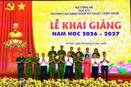 TRƯỜNG CAO ĐẲNG NGHỀ KỸ THUẬT CÔNG NGHỆ: HÀNH TRÌNH MỚI VỚI NIỀM TIN, TRÁCH NHIỆM VÀ KHÁT VỌNG VƯƠN LÊN