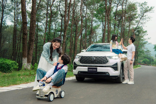 Toyota tung khuyến mãi lớn, quyết tâm bứt phá quý IV/2026