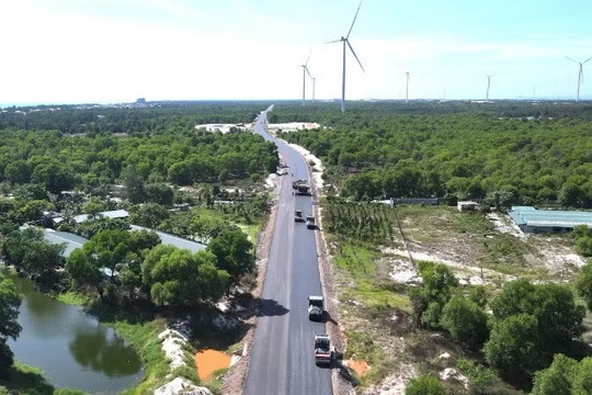 10 phút từ Đồng Hới, cung đường ven biển cực đẹp dẫn tới quần thể nghỉ dưỡng gần 2.000 ha