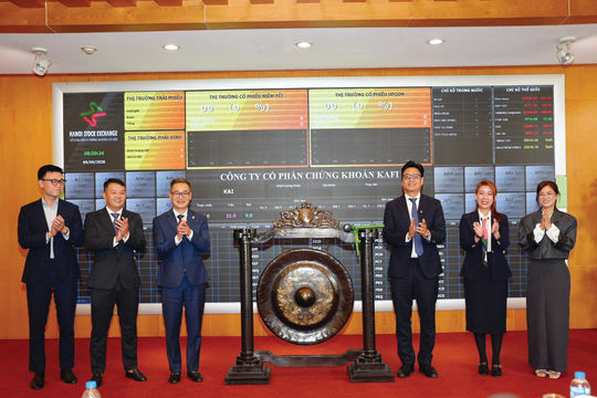 Sóng chứng khoán IPO, lên sàn