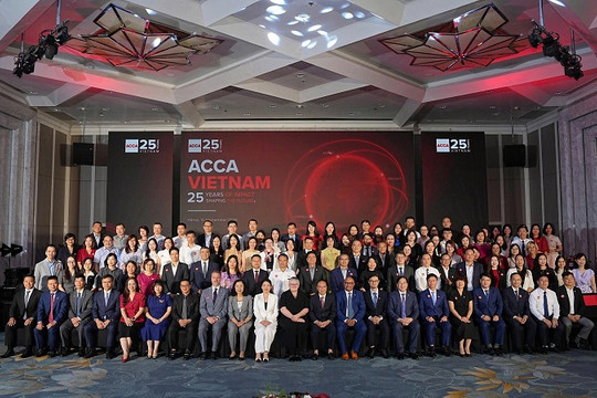 Từ chuẩn nghề nghiệp quốc tế đến nguồn nhân lực tương lai: HHT mở rộng kết nối cùng ACCA