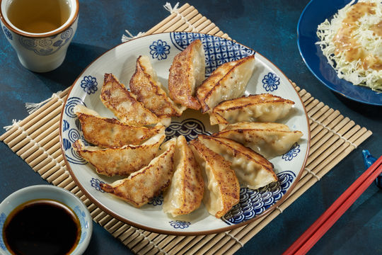 Thưởng thức Gyoza chuẩn vị Nhật Bản ngay tại nhà cực dễ dàng
