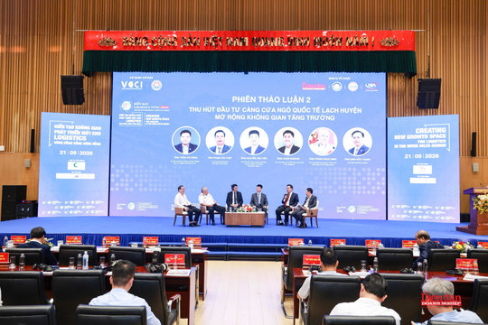 LOGISTICS VÙNG LẦN VII: Thu hút đầu tư cảng cửa ngõ Lạch Huyện - Mở rộng không gian tăng trưởng