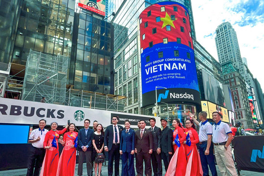 Khoảnh khắc Việt Nam giữa New York trong tuần thị trường được nâng hạng