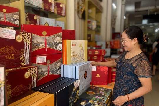 Sức sống mãnh liệt của bánh trung thu truyền thống đất Cảng
