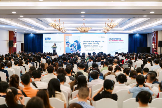 Từ quản lý màn hình đến dạy trẻ làm chủ công nghệ