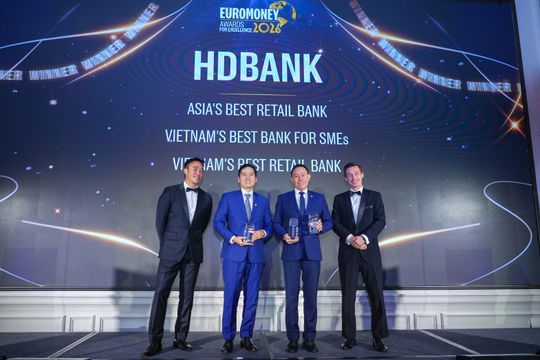 Danh hiệu “Ngân hàng Bán lẻ tốt nhất châu Á” lần đầu tiên được trao cho một ngân hàng Việt Nam