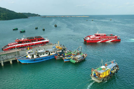 Quản trị không gian biển