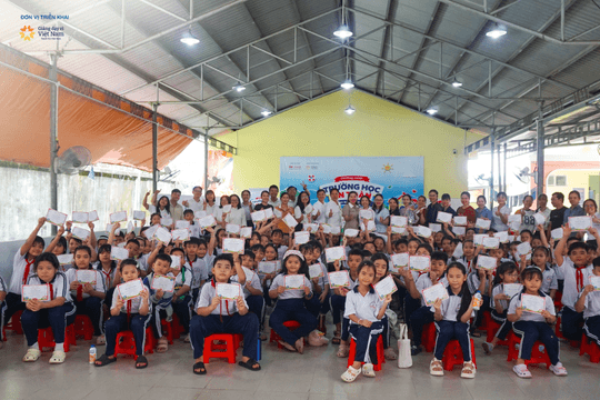 Doanh nghiệp đồng hành cùng nhà trường xây dựng năng lực an toàn cho học sinh