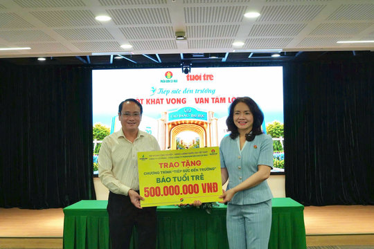 Phân bón Cà Mau dành 500 triệu đồng đồng hành cùng “Tiếp sức đến trường”