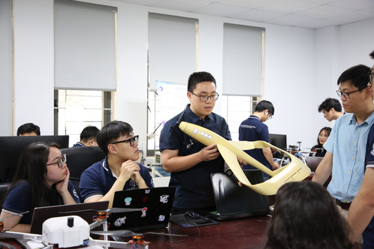 Nhân lực kỹ thuật cao: Mở cơ hội vào ngành công nghệ mũi nhọn