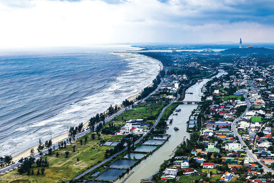 Quảng Ngãi: Đưa du lịch thành ngành kinh tế mũi nhọn