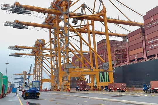 Xây dựng hệ sinh thái cảng biển thông minh
