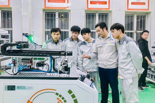 Động lực tăng trưởng từ nguồn nhân lực chất lượng cao