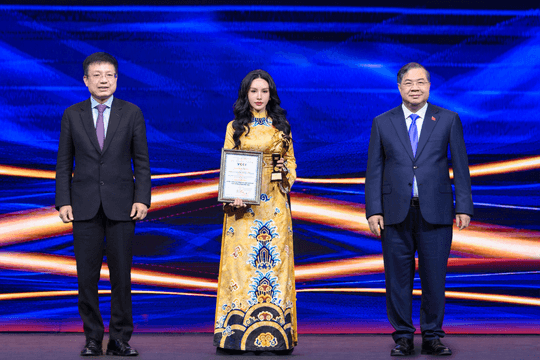 Doanh nhân Lê Nữ Thùy Dương được vinh danh “Doanh nhân Việt Nam tiêu biểu - Cúp Thánh Gióng” năm 2026